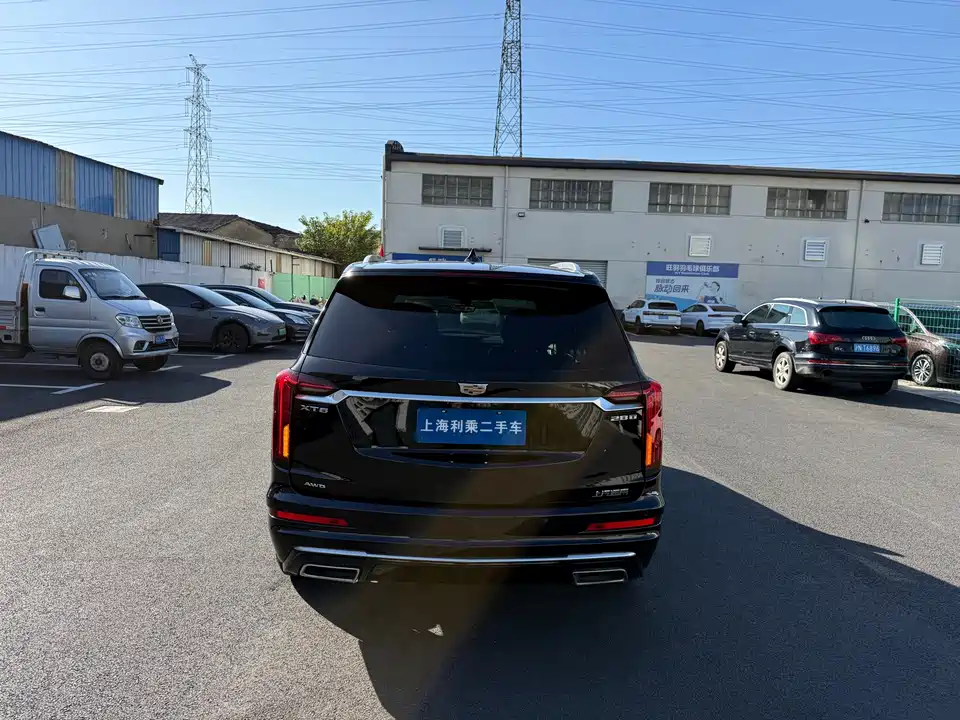 Cadillac XT6