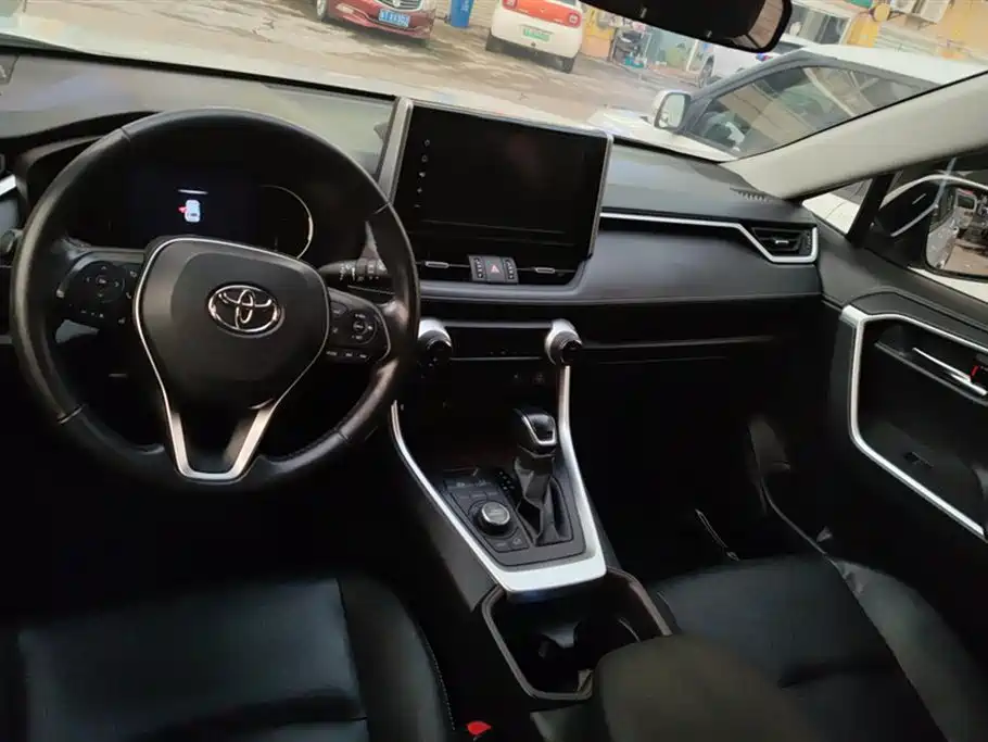 Toyota RAV4 Rongfang