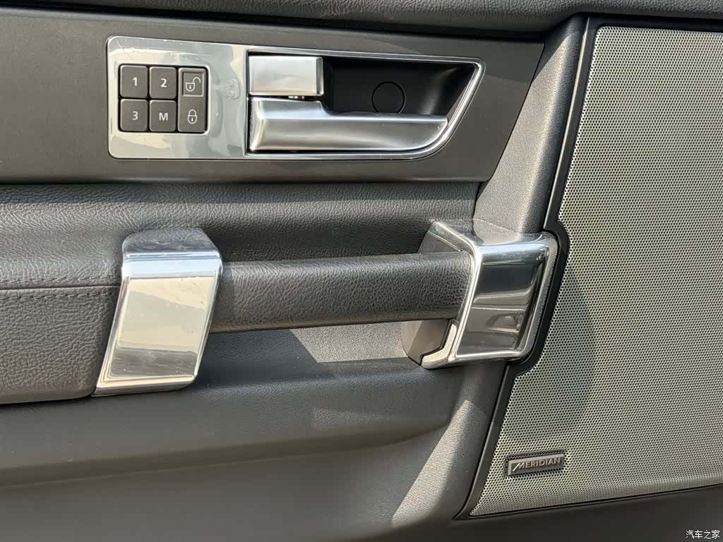 Land Rover Discovery, 2015 9