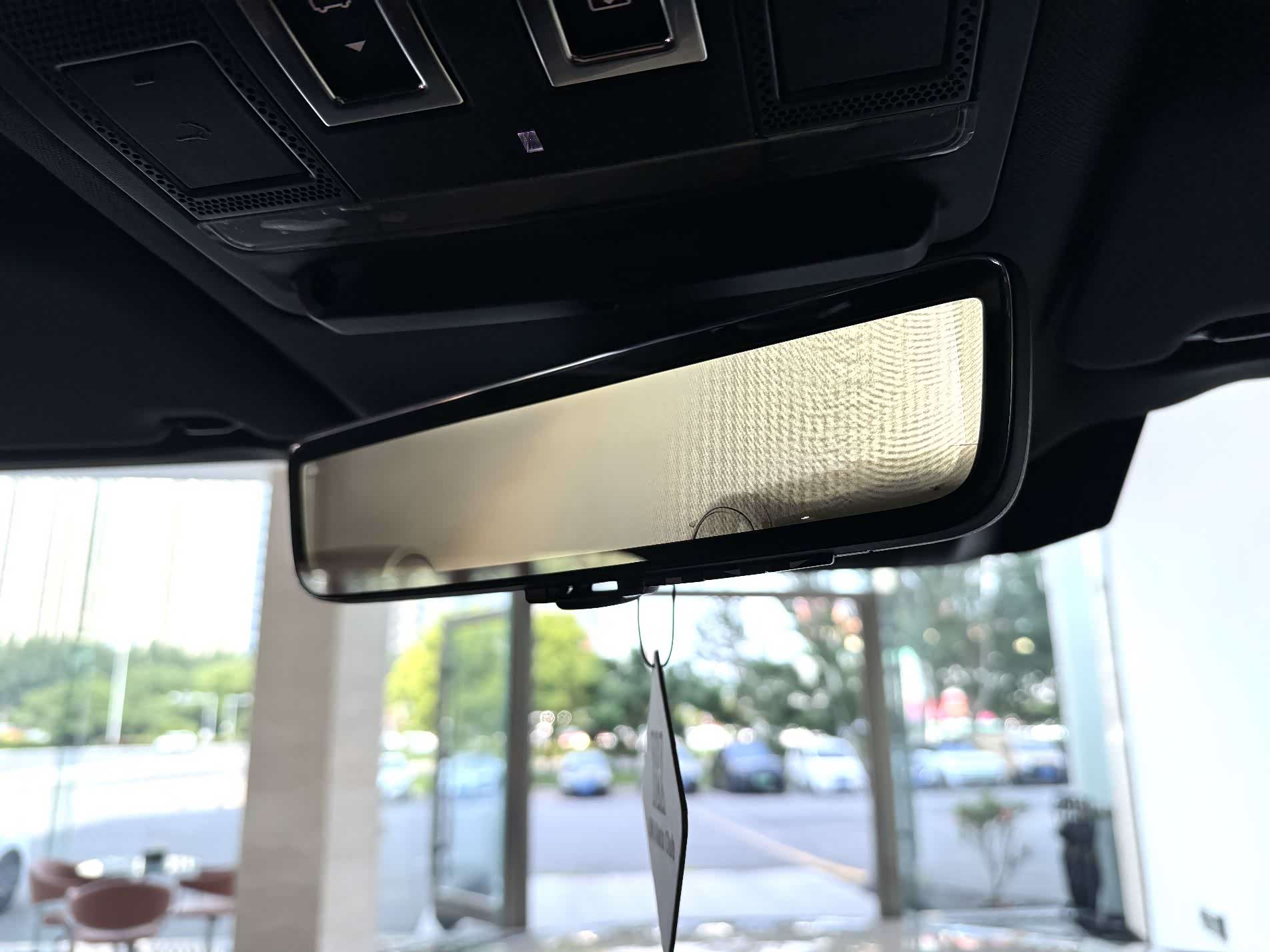 Land Rover Defender, 2025 19