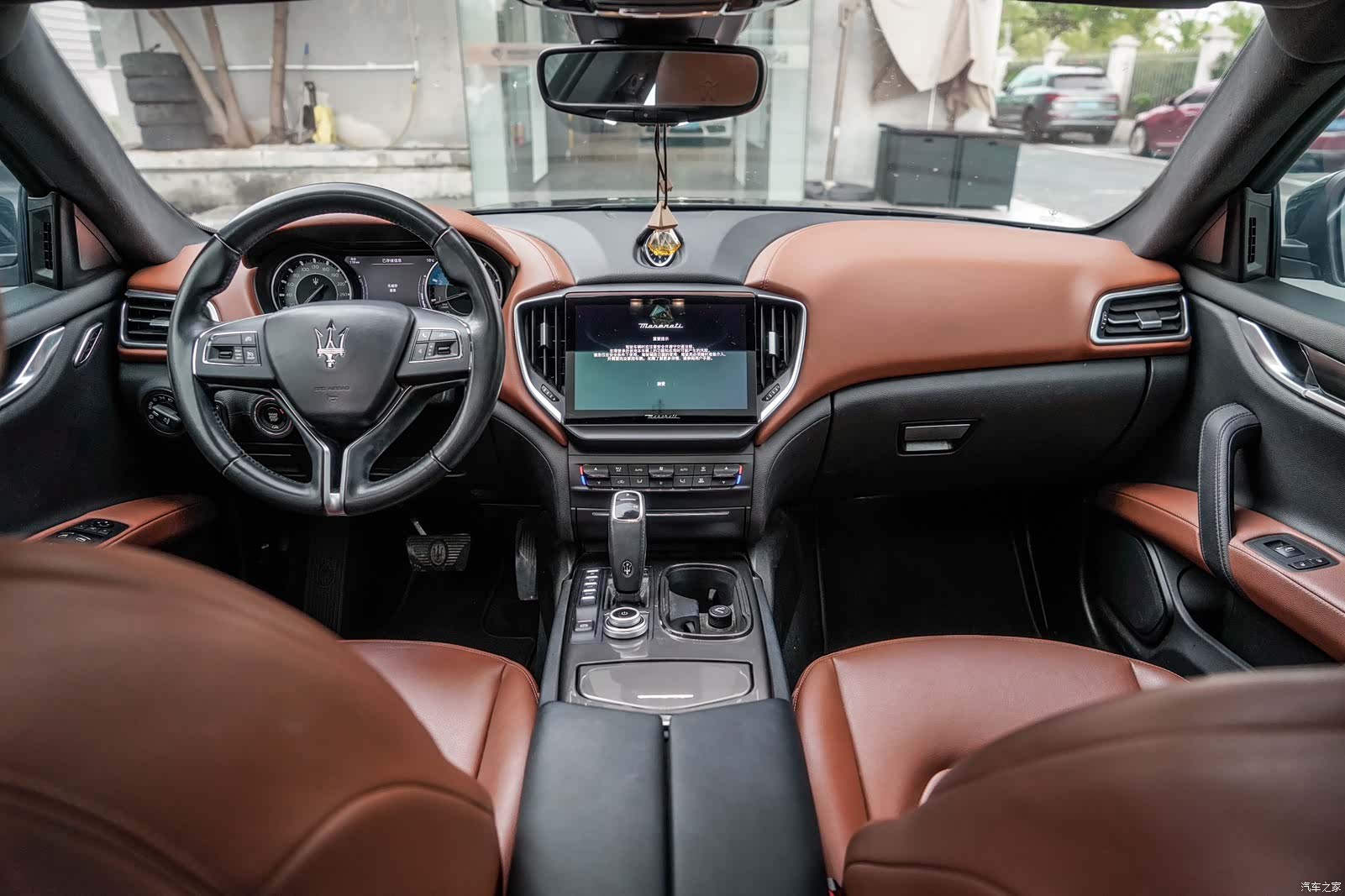 Maserati Ghibli, 2021 15