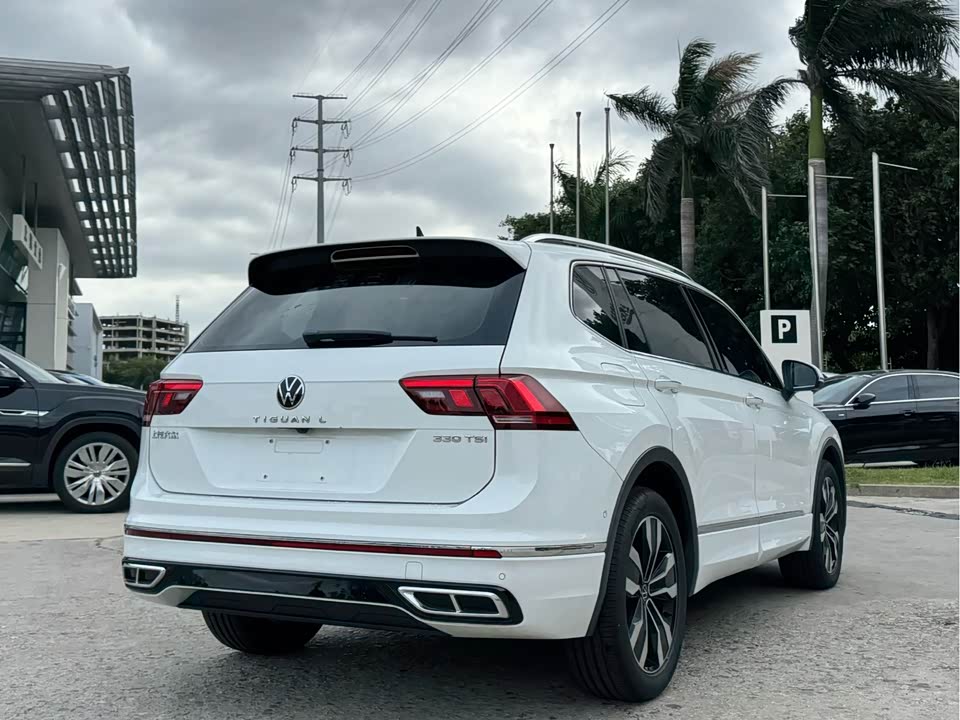 Volkswagen Tiguan L