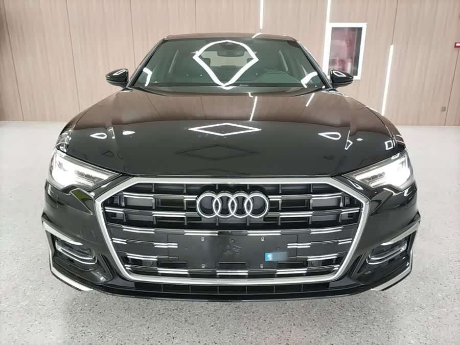 Audi A6L 2024, фото 2