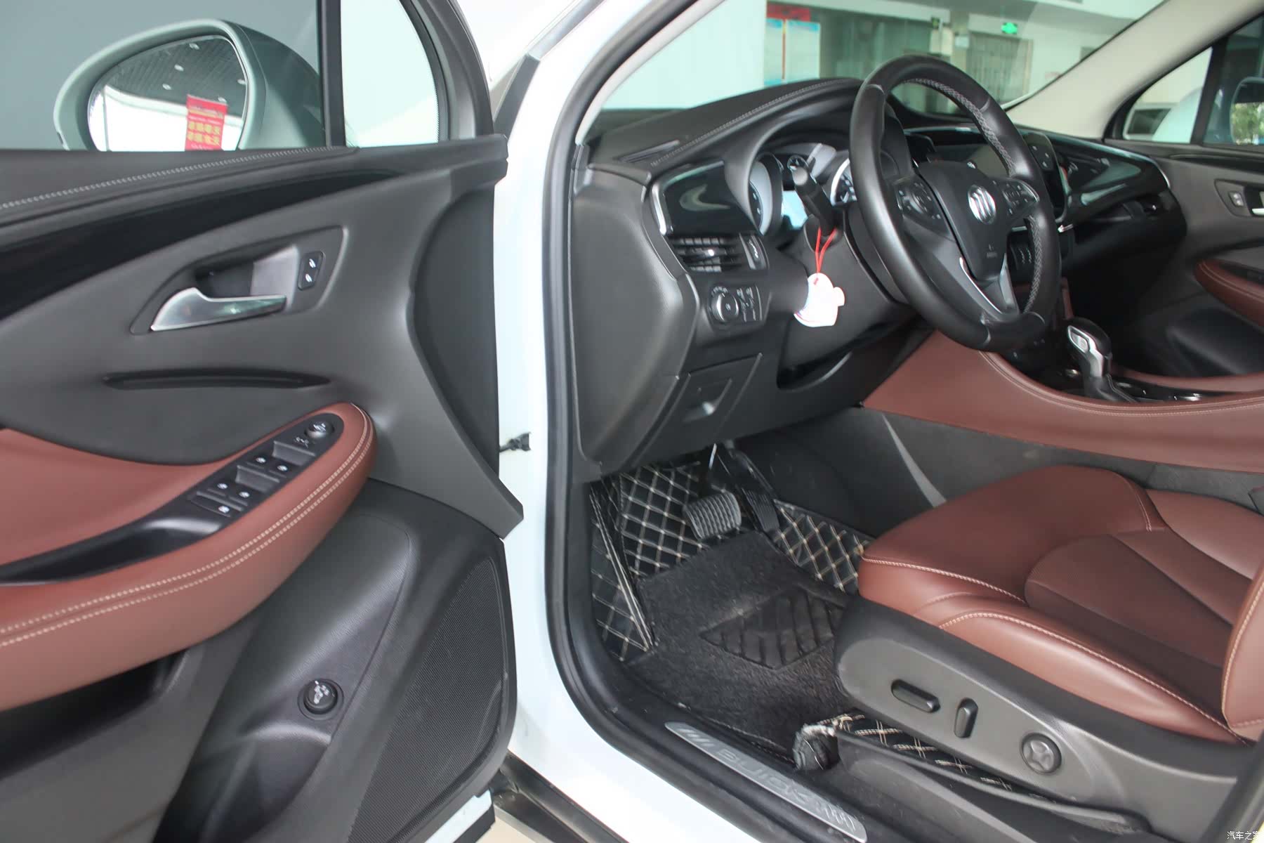 Buick Envision Plus, 2020 14