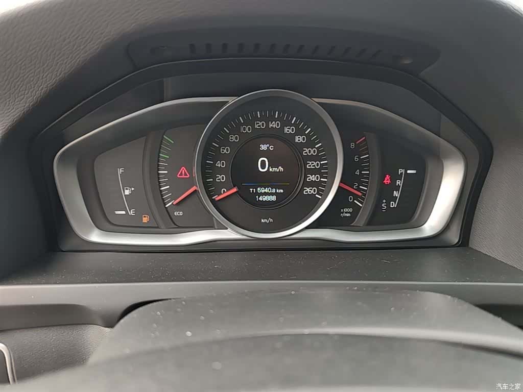 Volvo S60, 2017 12