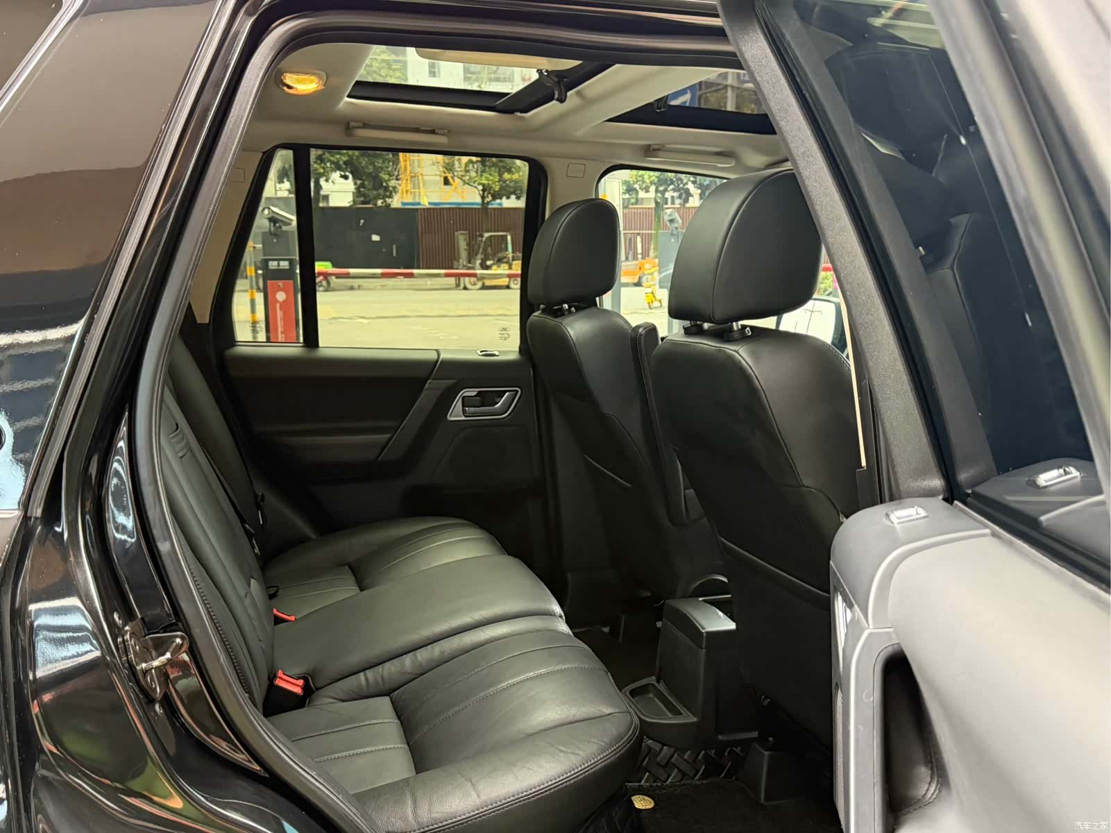 Land Rover SD4, 2013 9