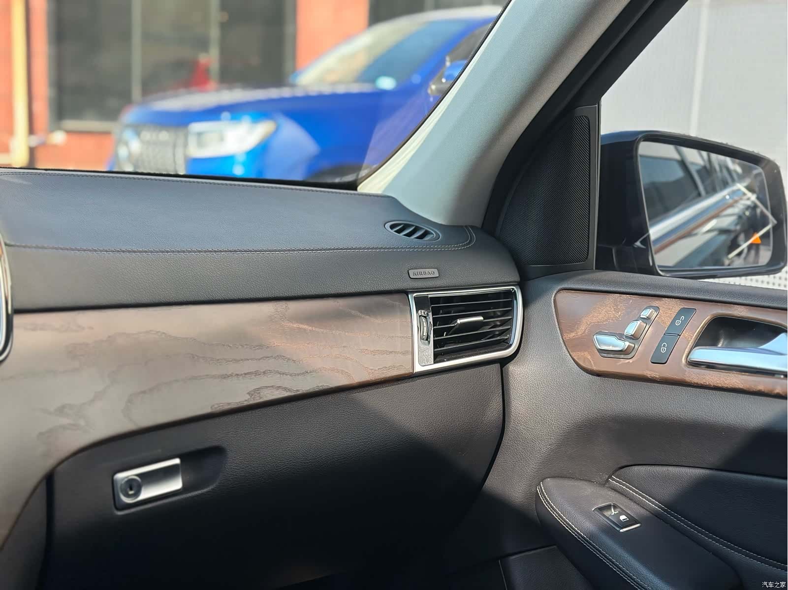 Mercedes-Benz GLE, 2018 25