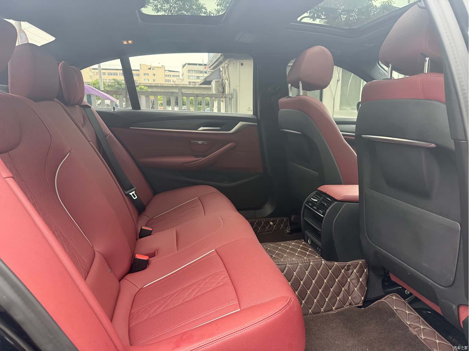 BMW 5 Series, 2023 15
