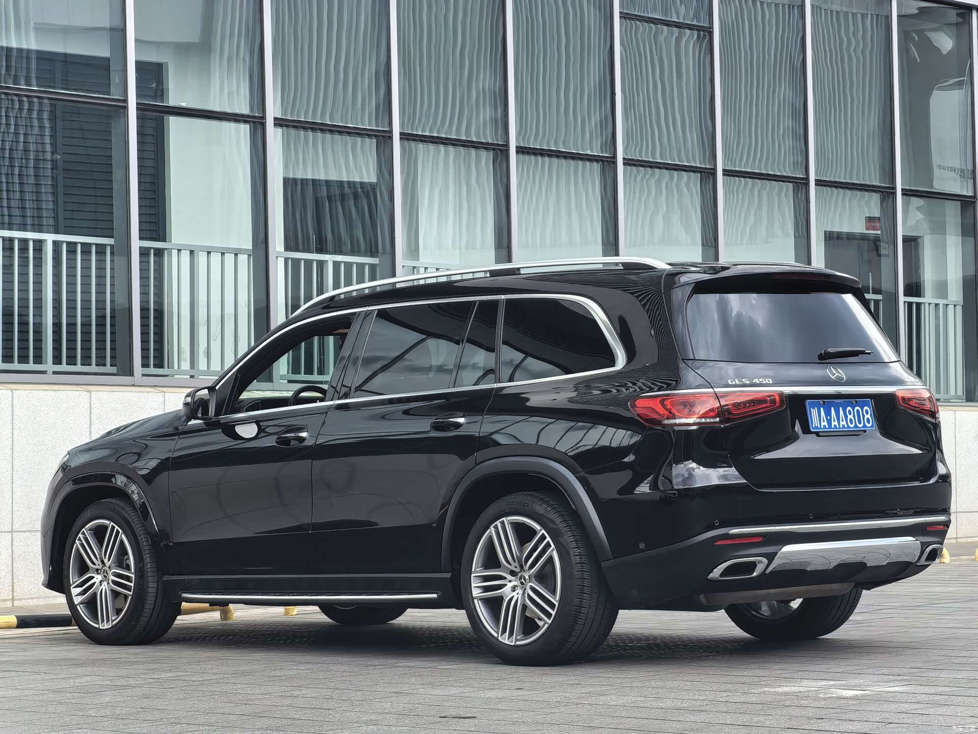 Mercedes-Benz GLS, 2025 6