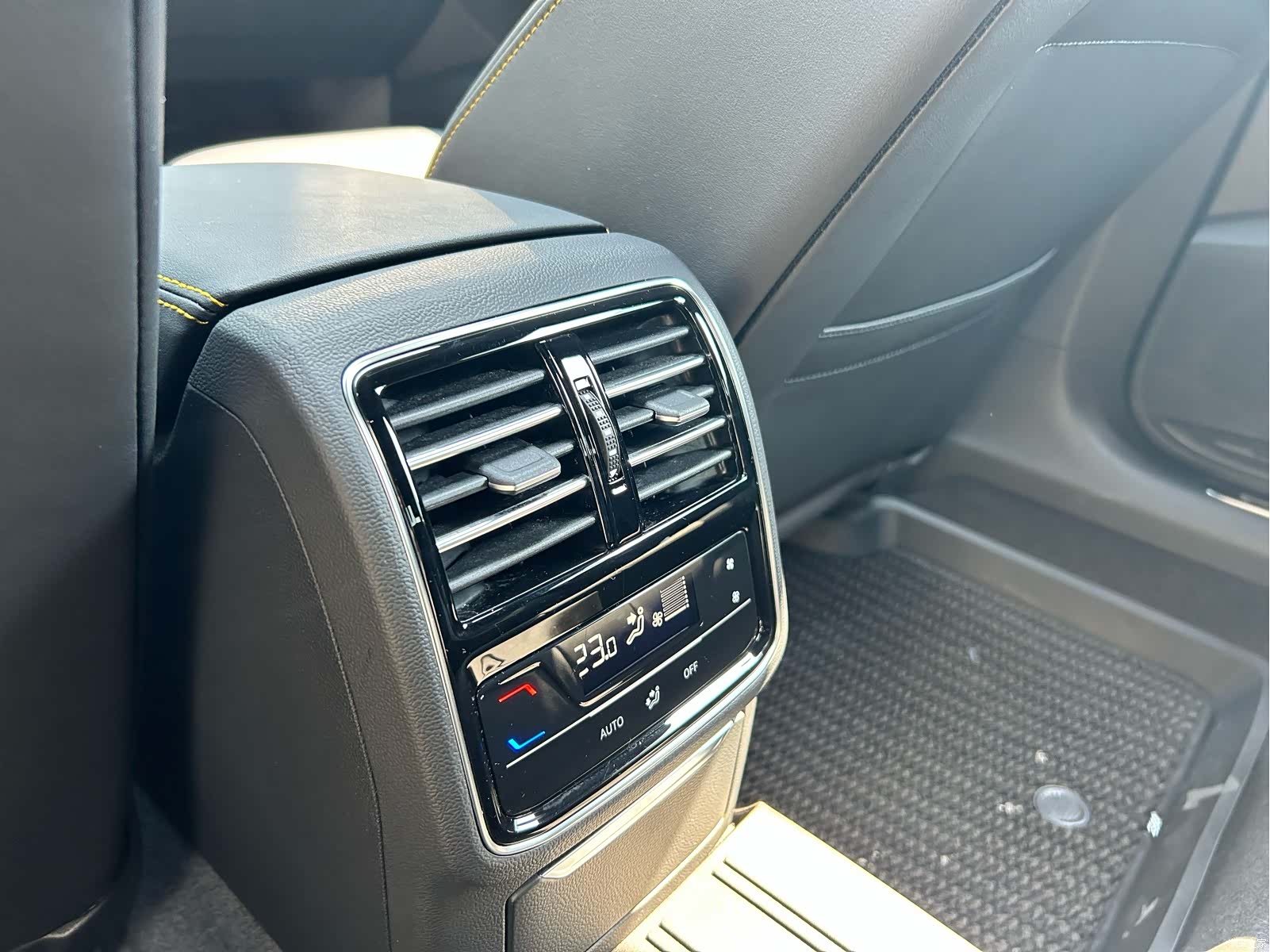 Volkswagen CC, 2025 16