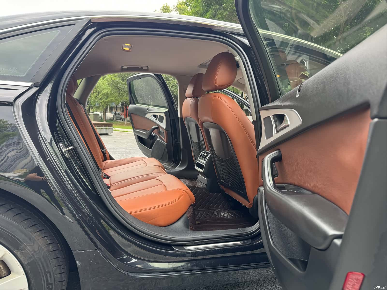 Audi A6L, 2014 13