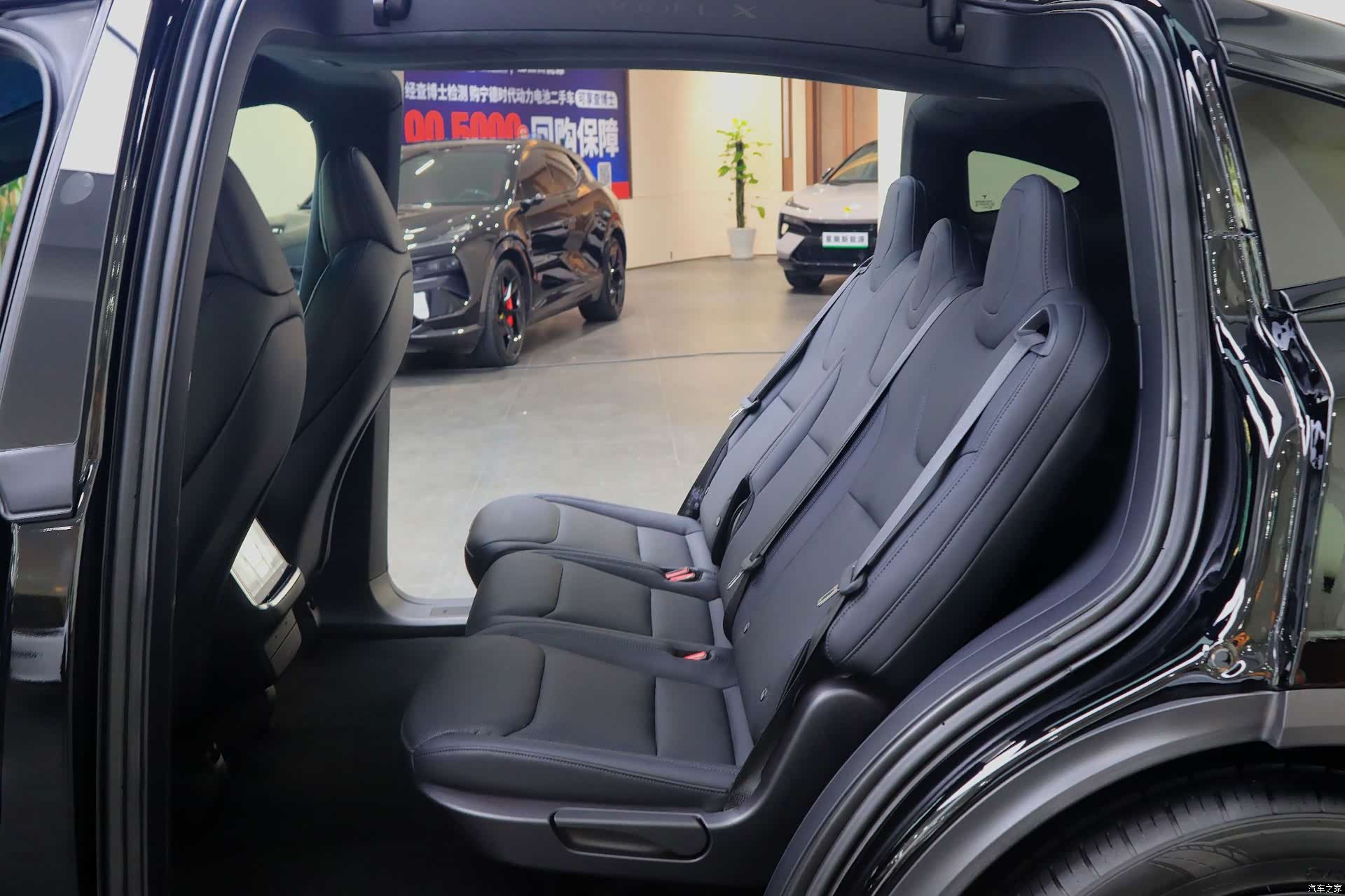 Tesla Model X, 2023 6