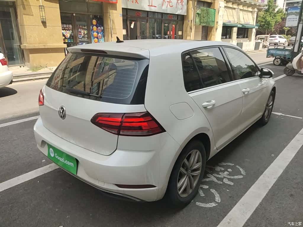 Volkswagen Golf, 2020 все фото