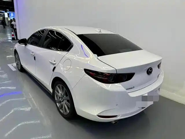 Mazda 3 Angkesaila