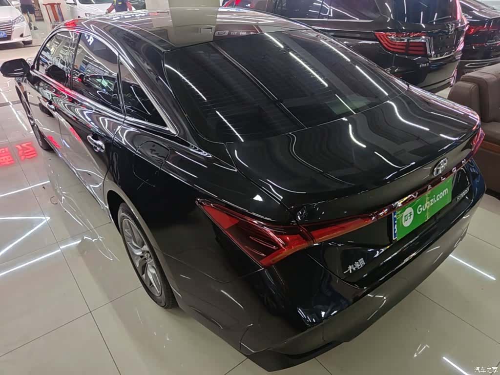 Toyota Avalon, 2021 все фото