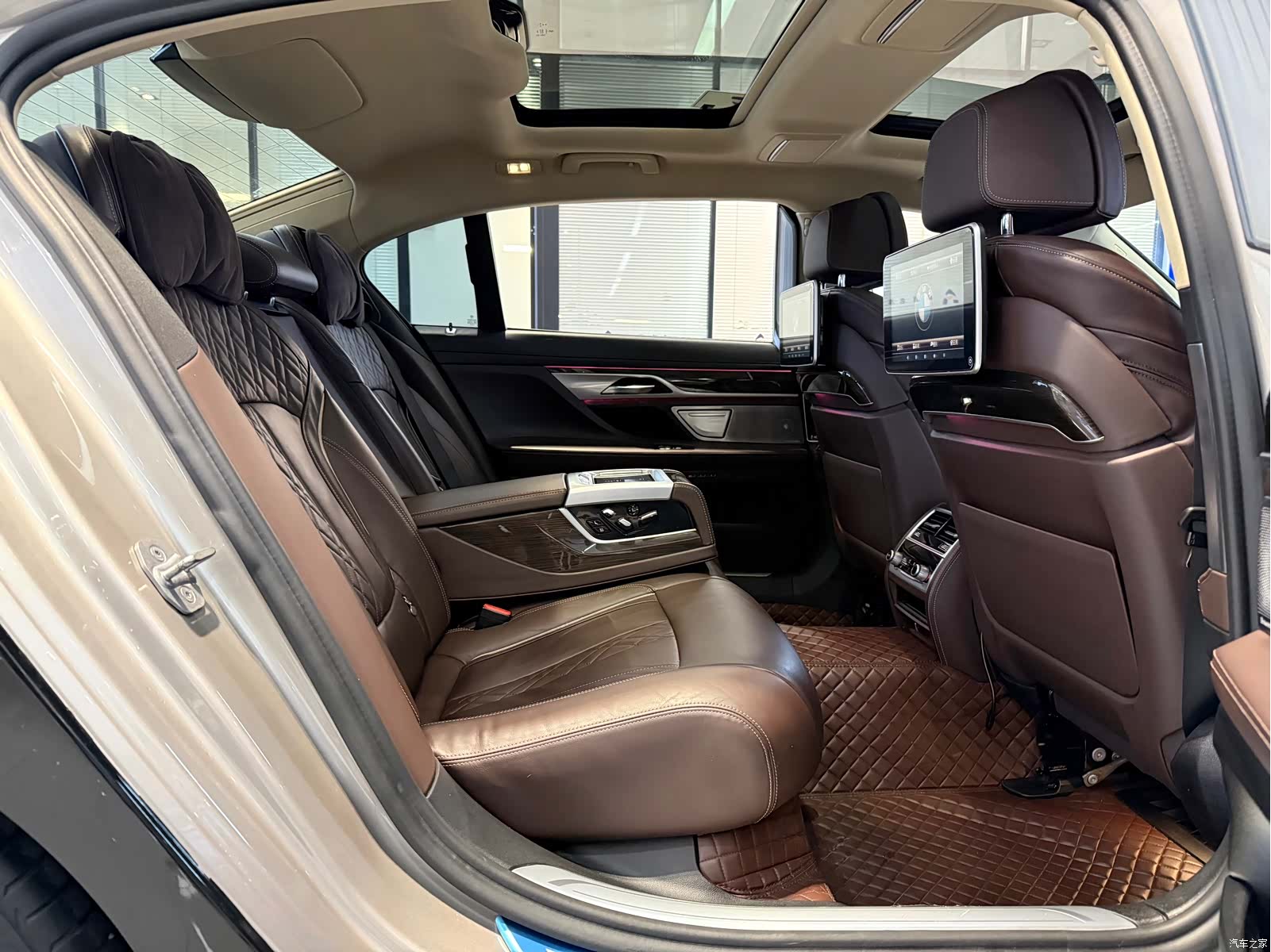 BMW 7 Series, 2019 10