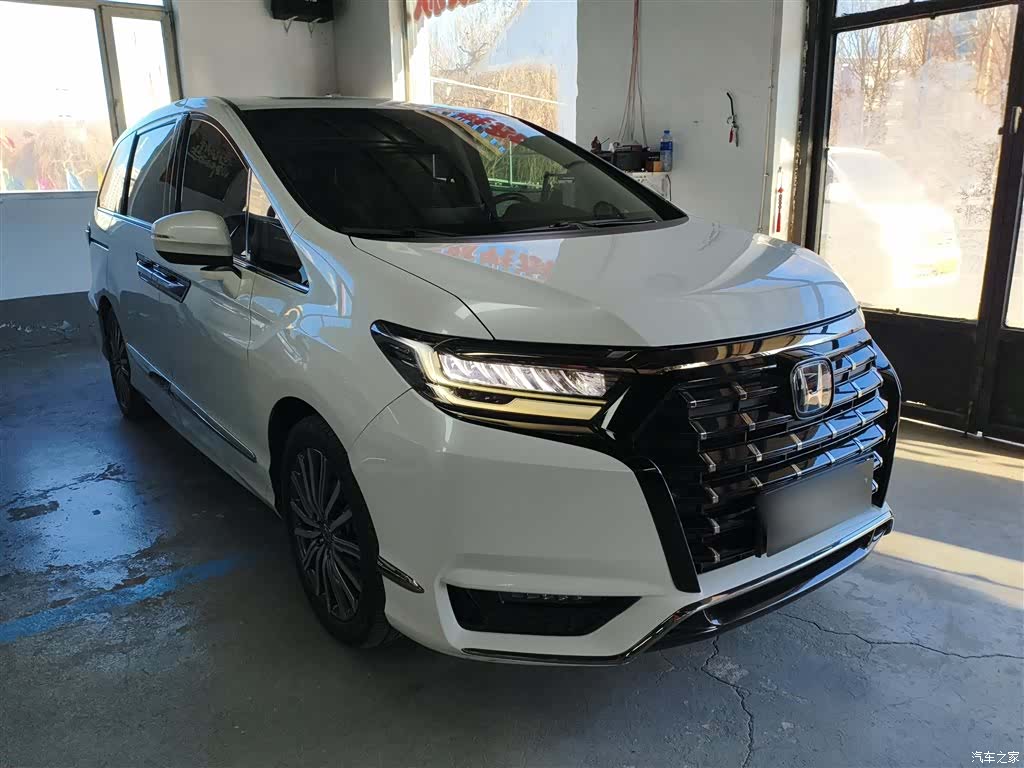 Honda Elysion, 2022 4