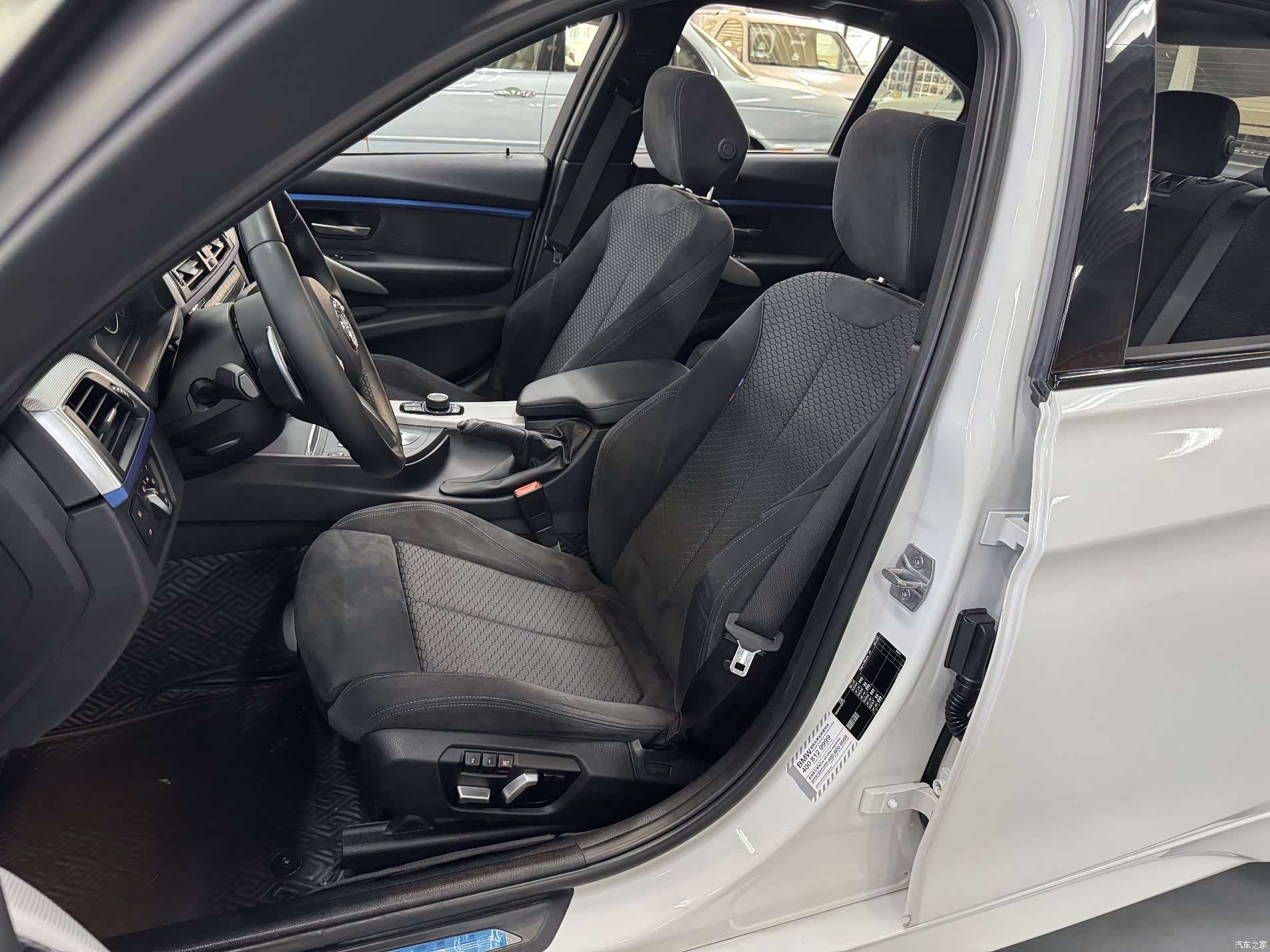 BMW 3 Series, 2018 7