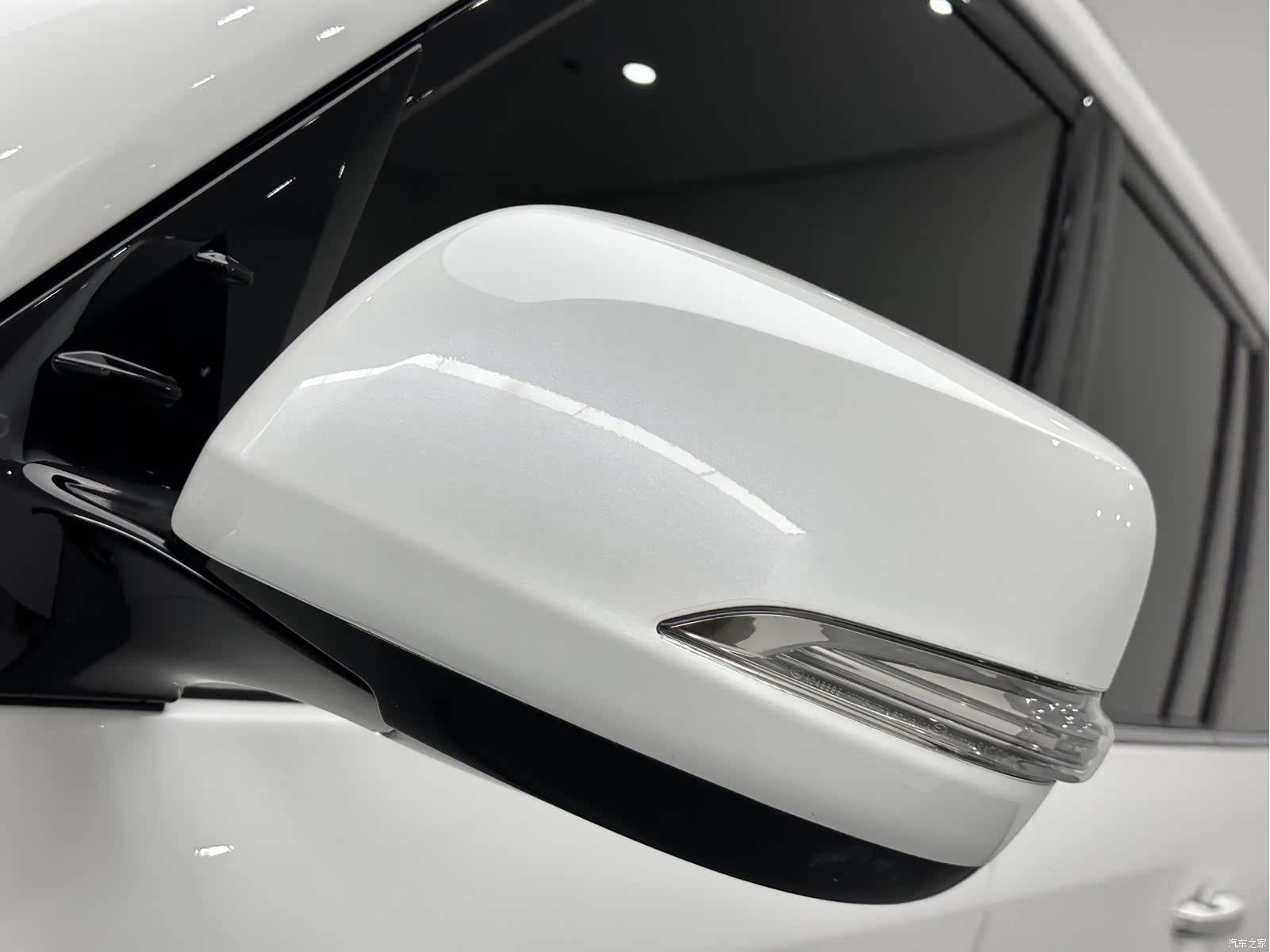 Lexus LX, 2019 21