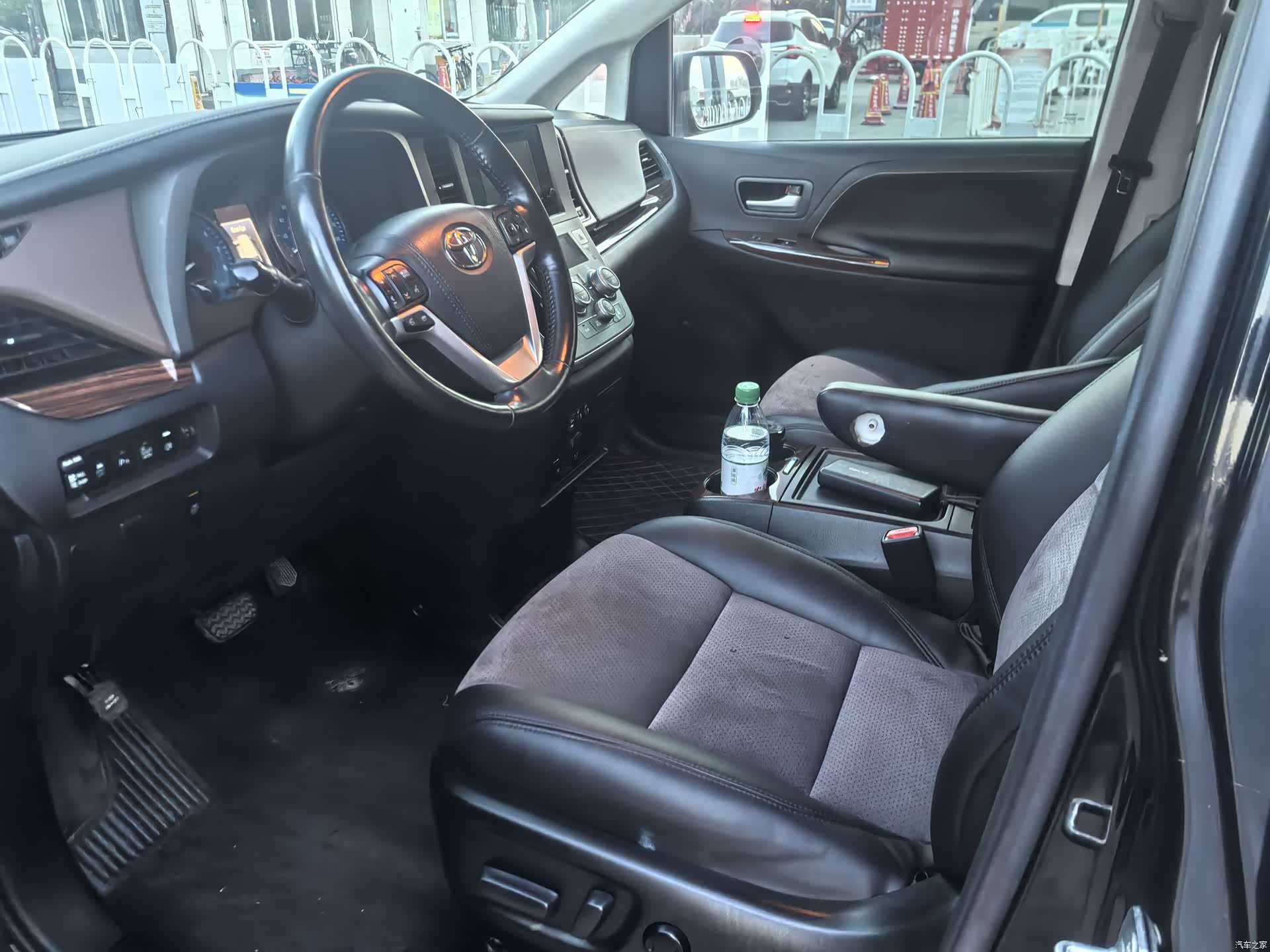 Toyota Sienna, 2017 4