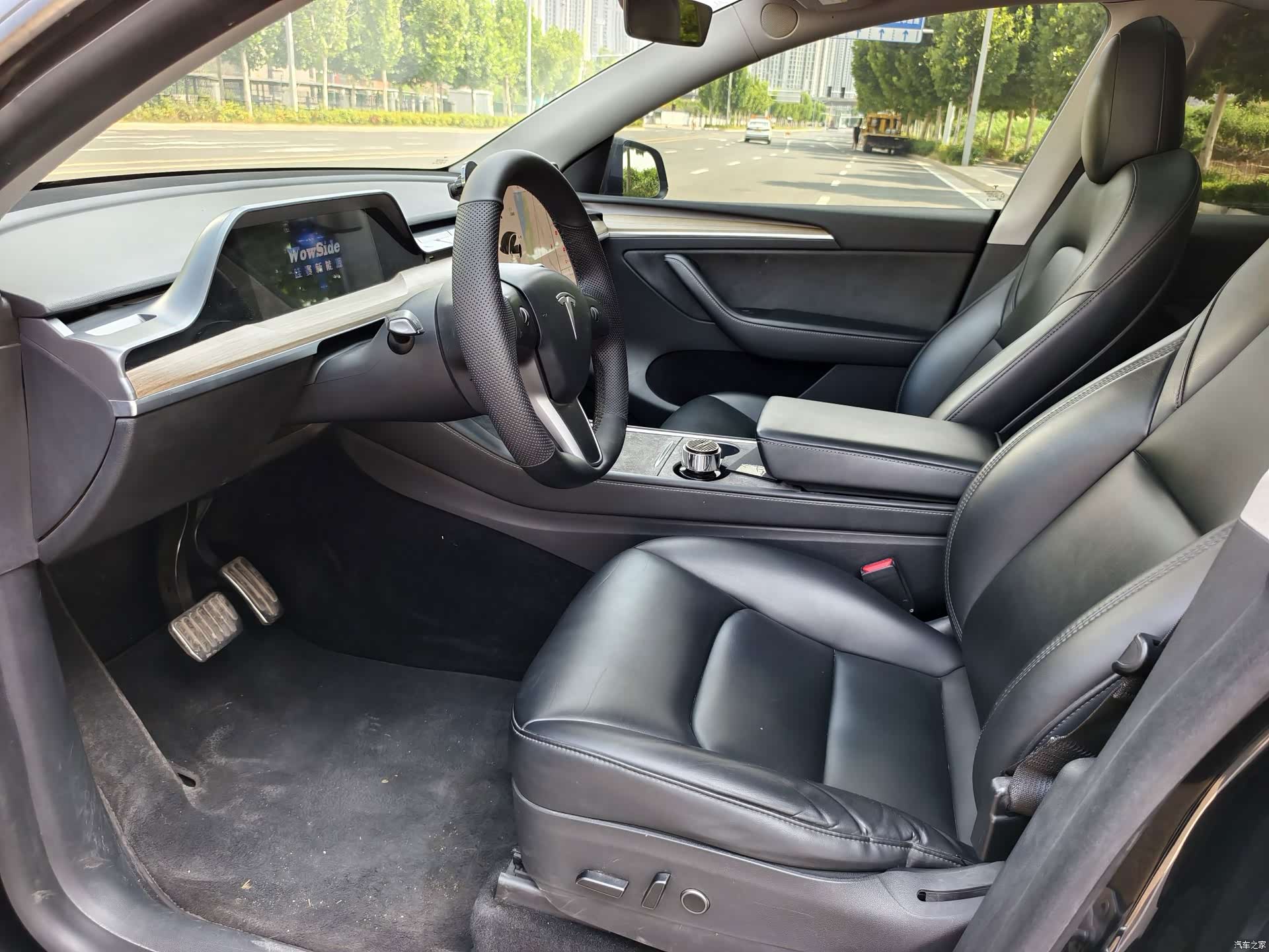 Tesla Model Y, 2021 все фото