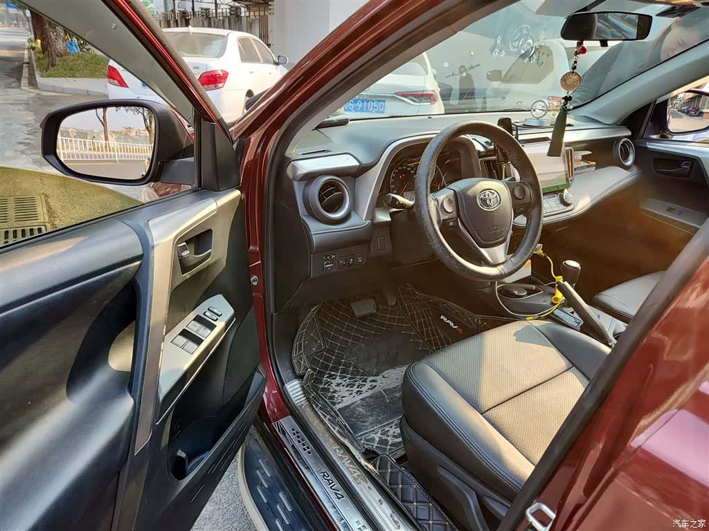 Toyota RAV4, 2018 14