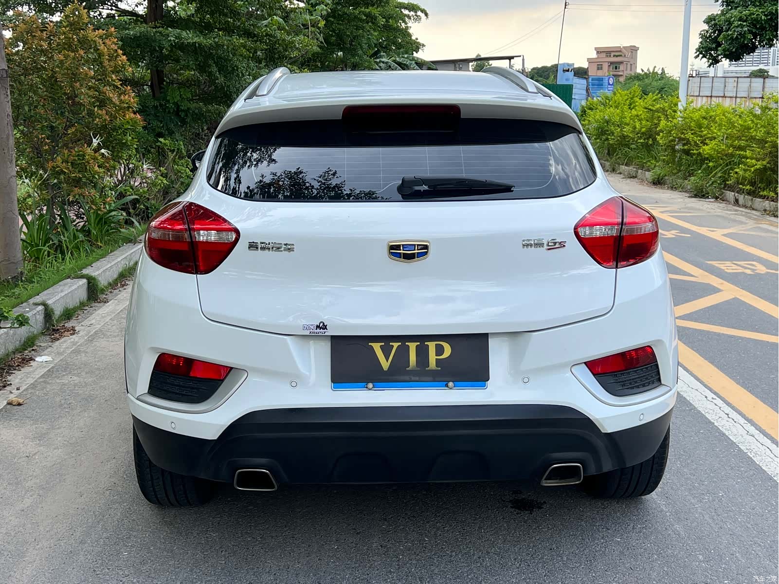 Geely Emgrand, 2017 10