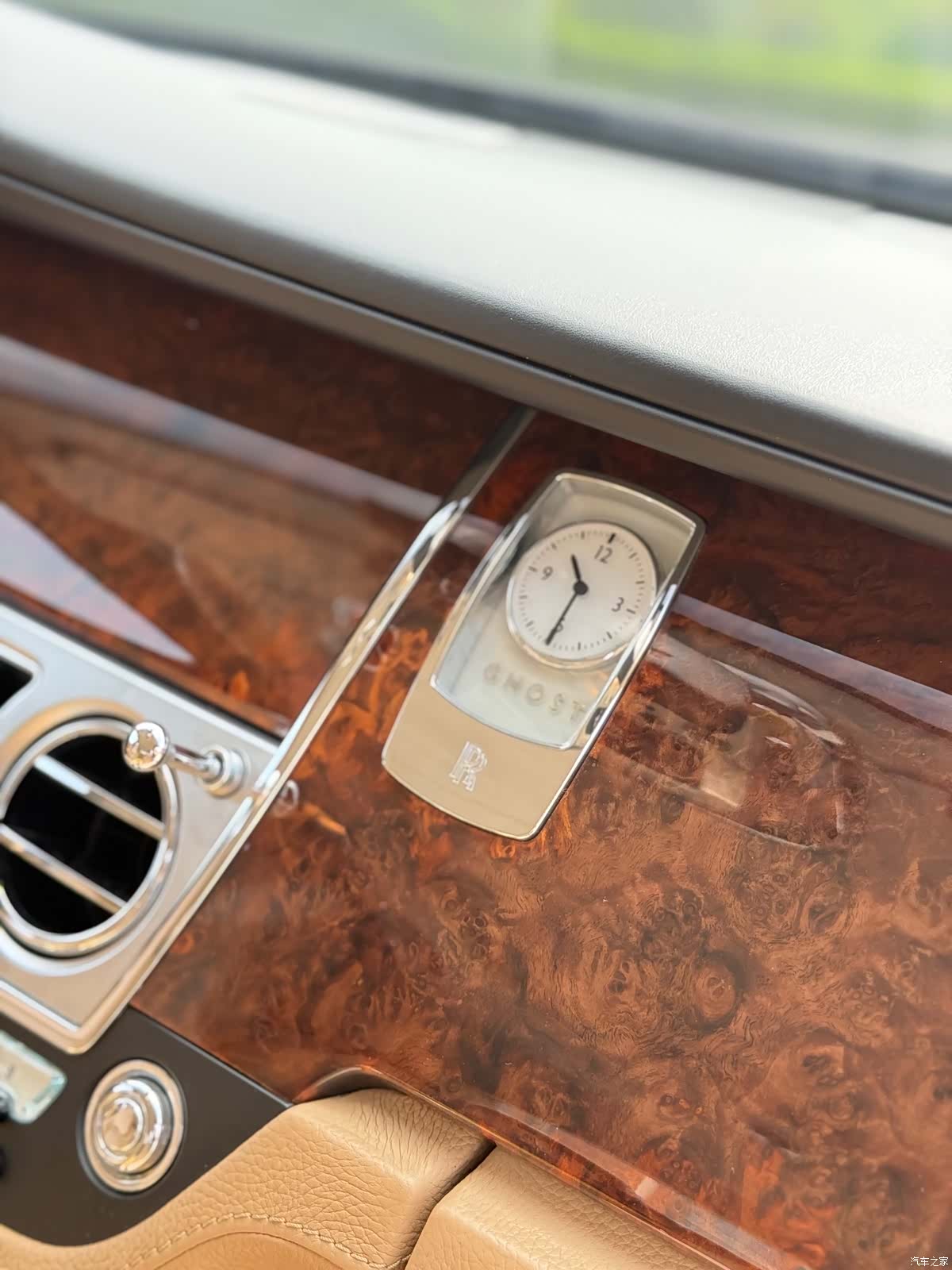 Rolls-Royce Ghost, 2011 8