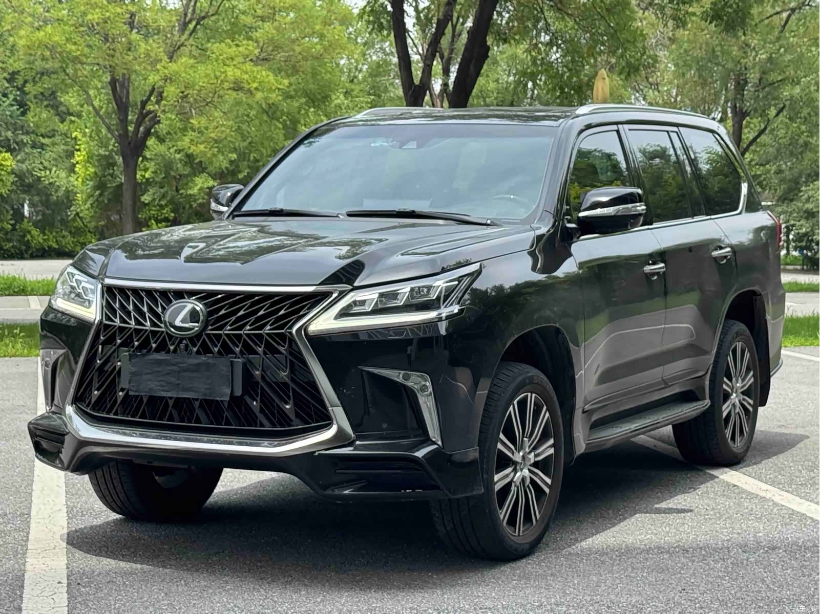 Lexus LX, 2019 3