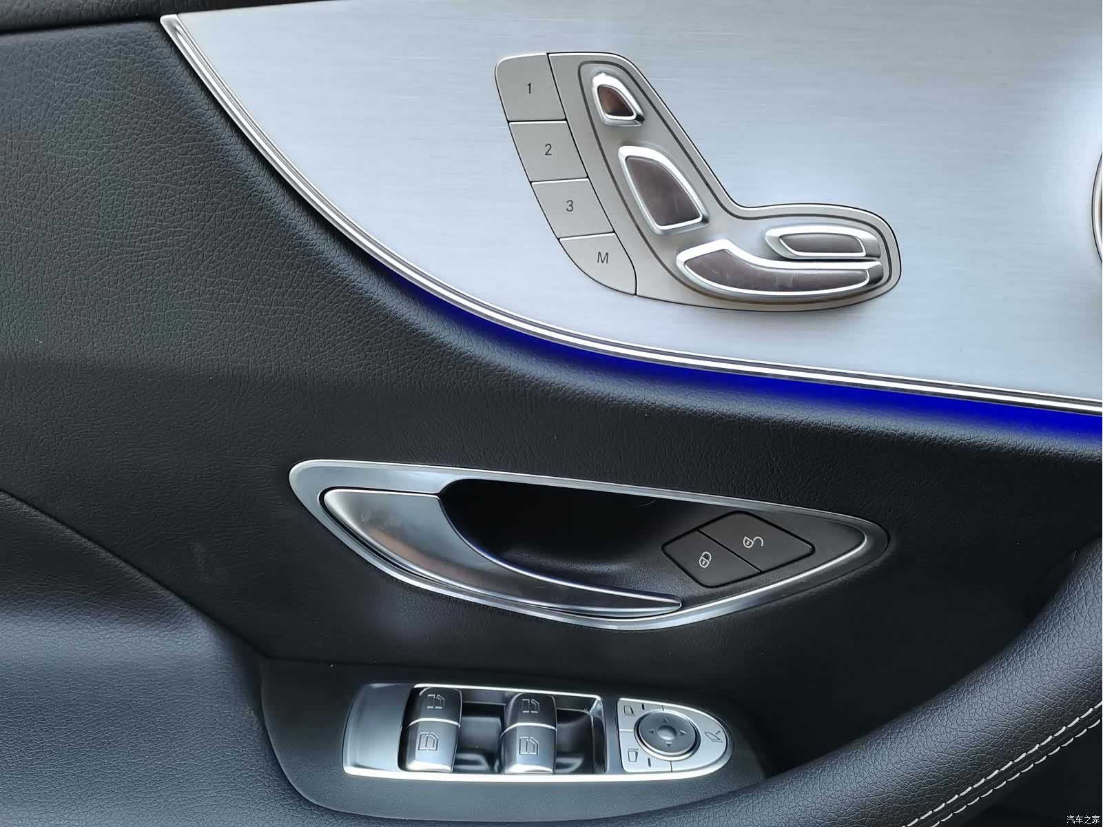 Mercedes-Benz E-Class, 2023 19