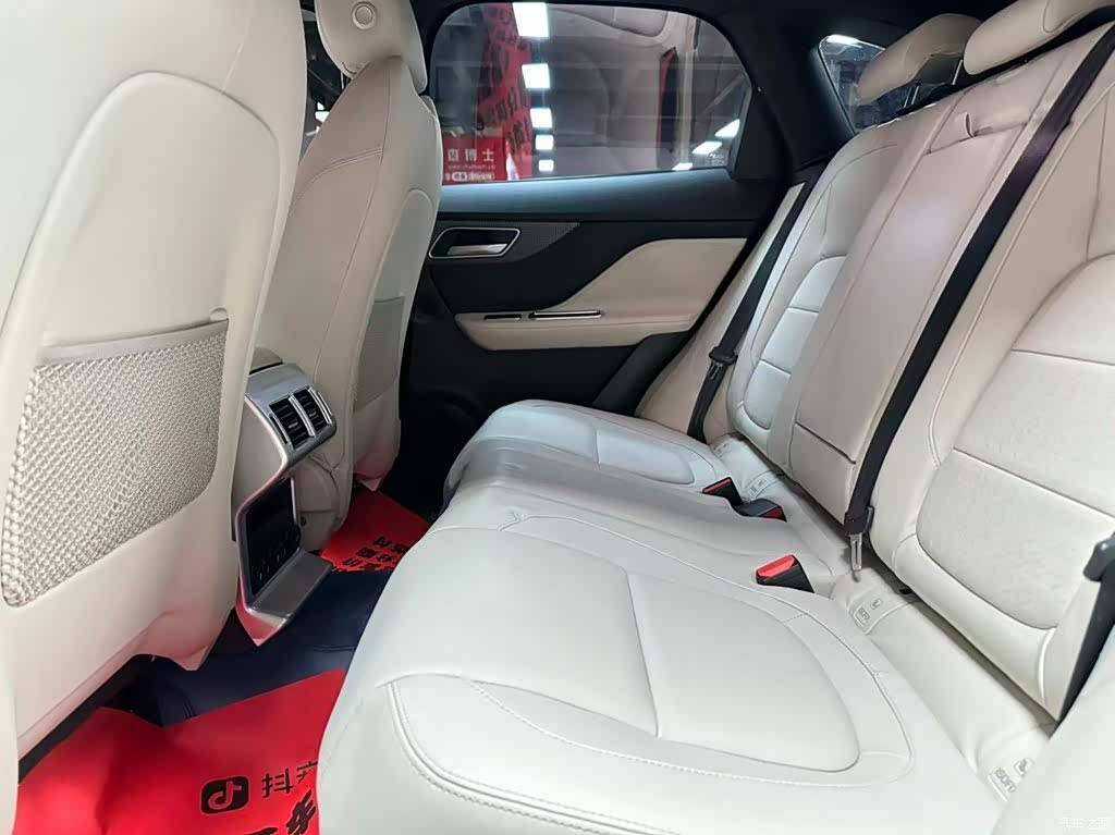 Jaguar F-PACE, 2018 8
