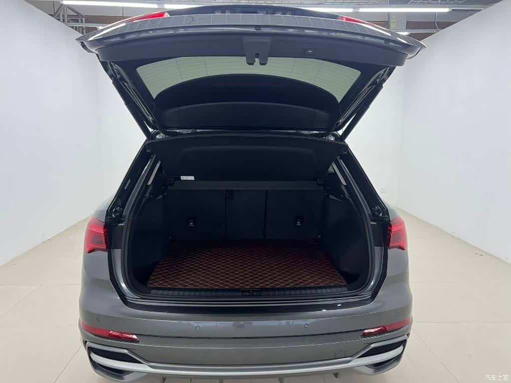 Audi Q3, 2022 8