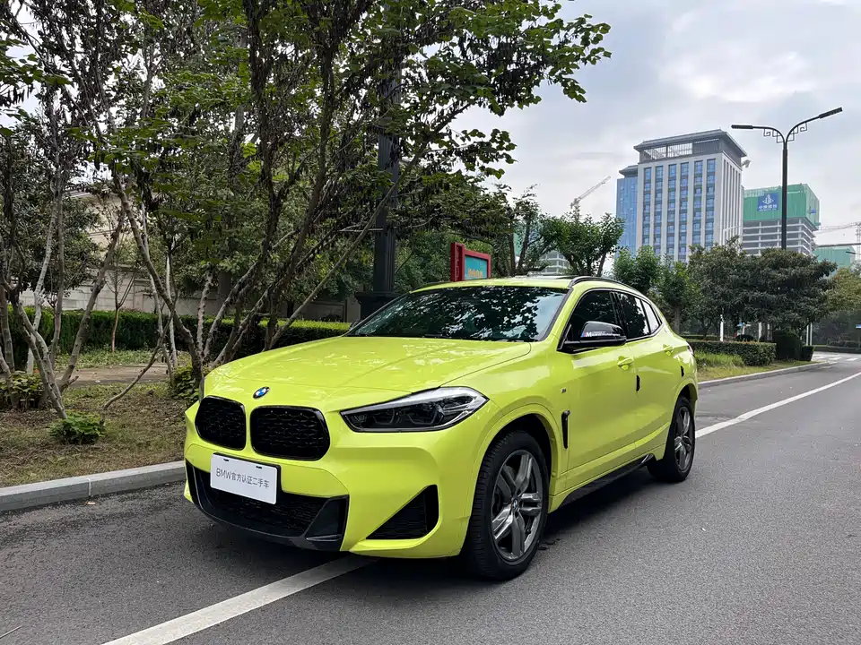 BMW X2