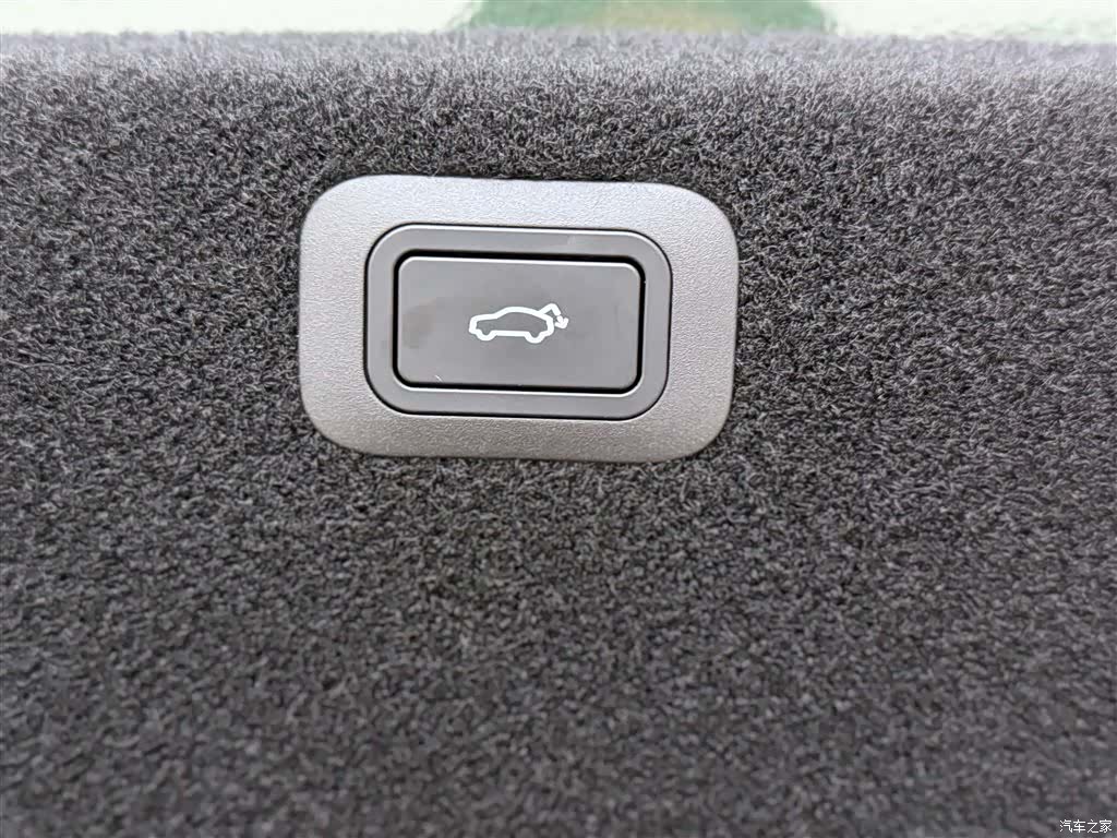 Geely 8, 2025 23