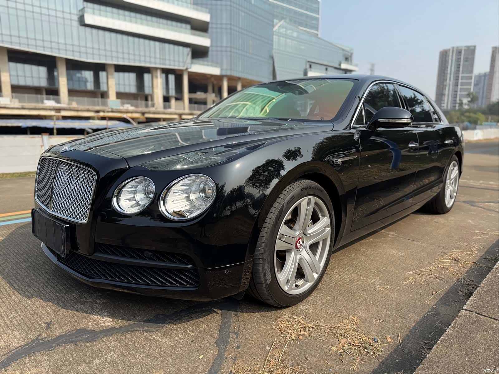 Bentley Flying Spur, 2017 1