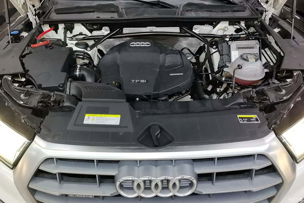 Audi Q5L, 2018 10