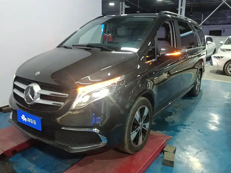 Mercedes-Benz V-class