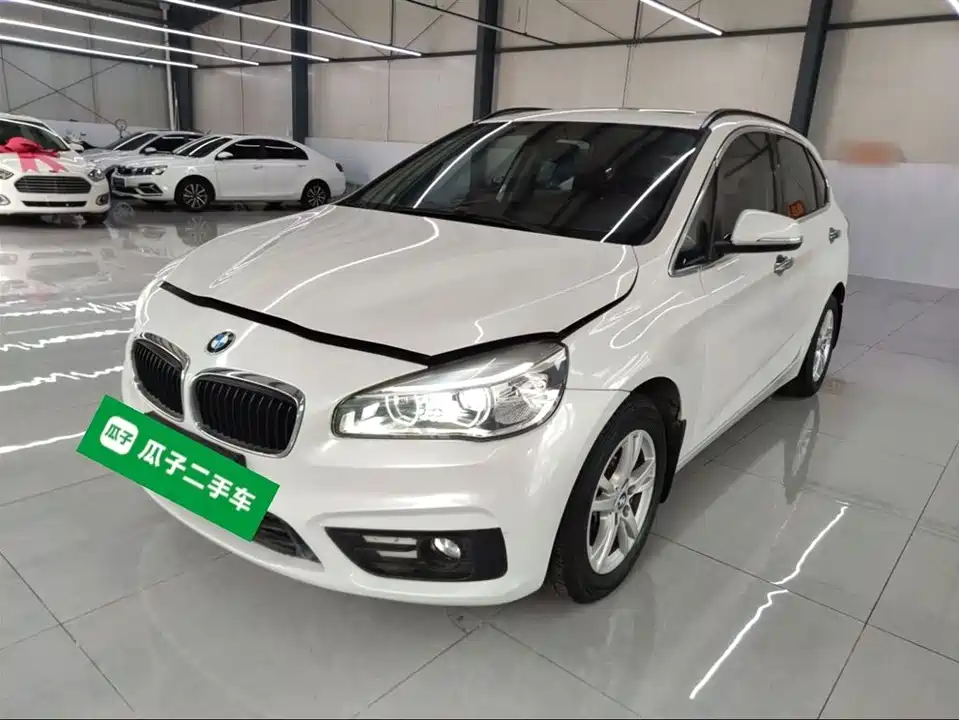 BMW 2 series station wagon