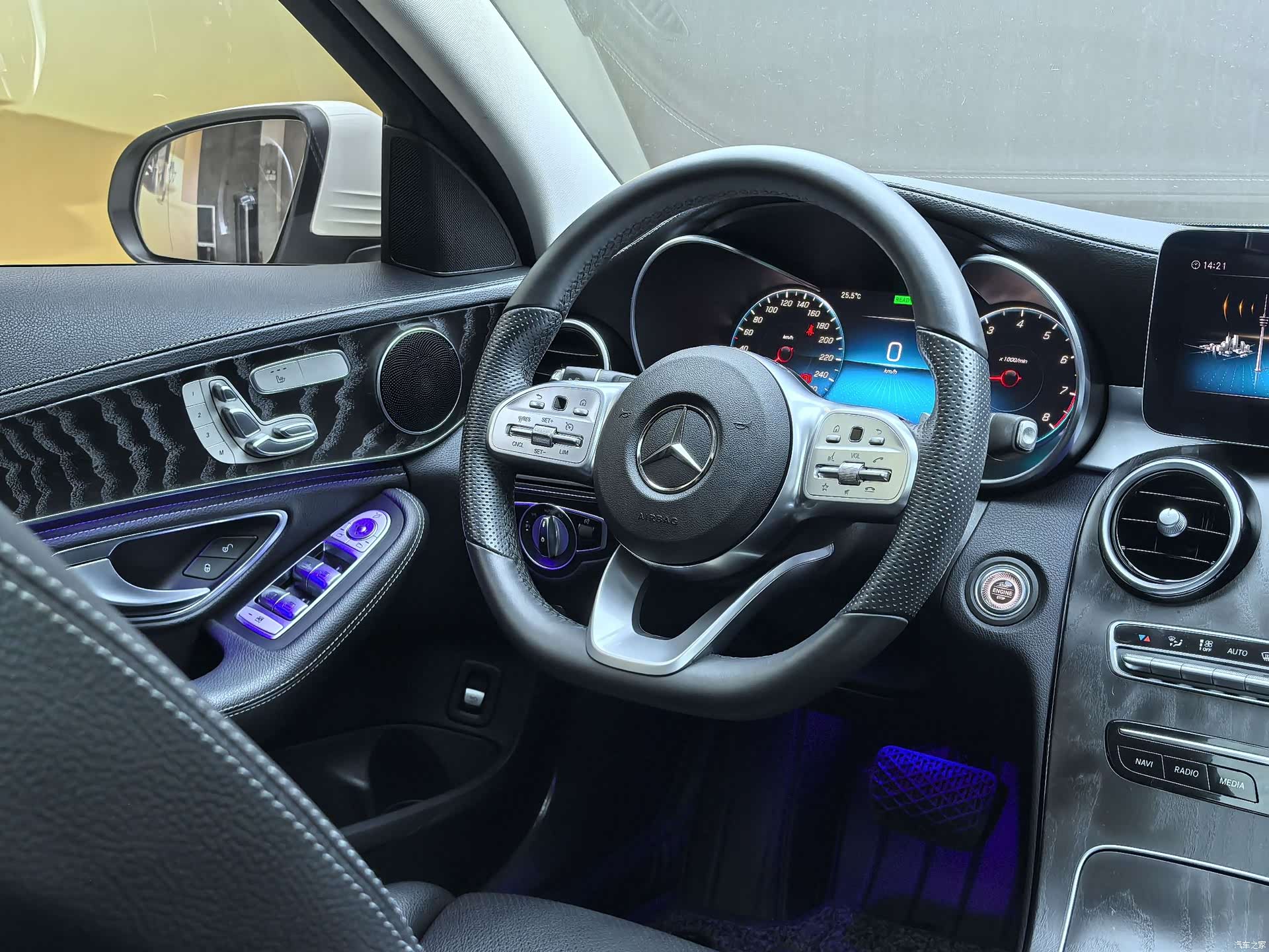 Mercedes-Benz C-Class, 2020 28