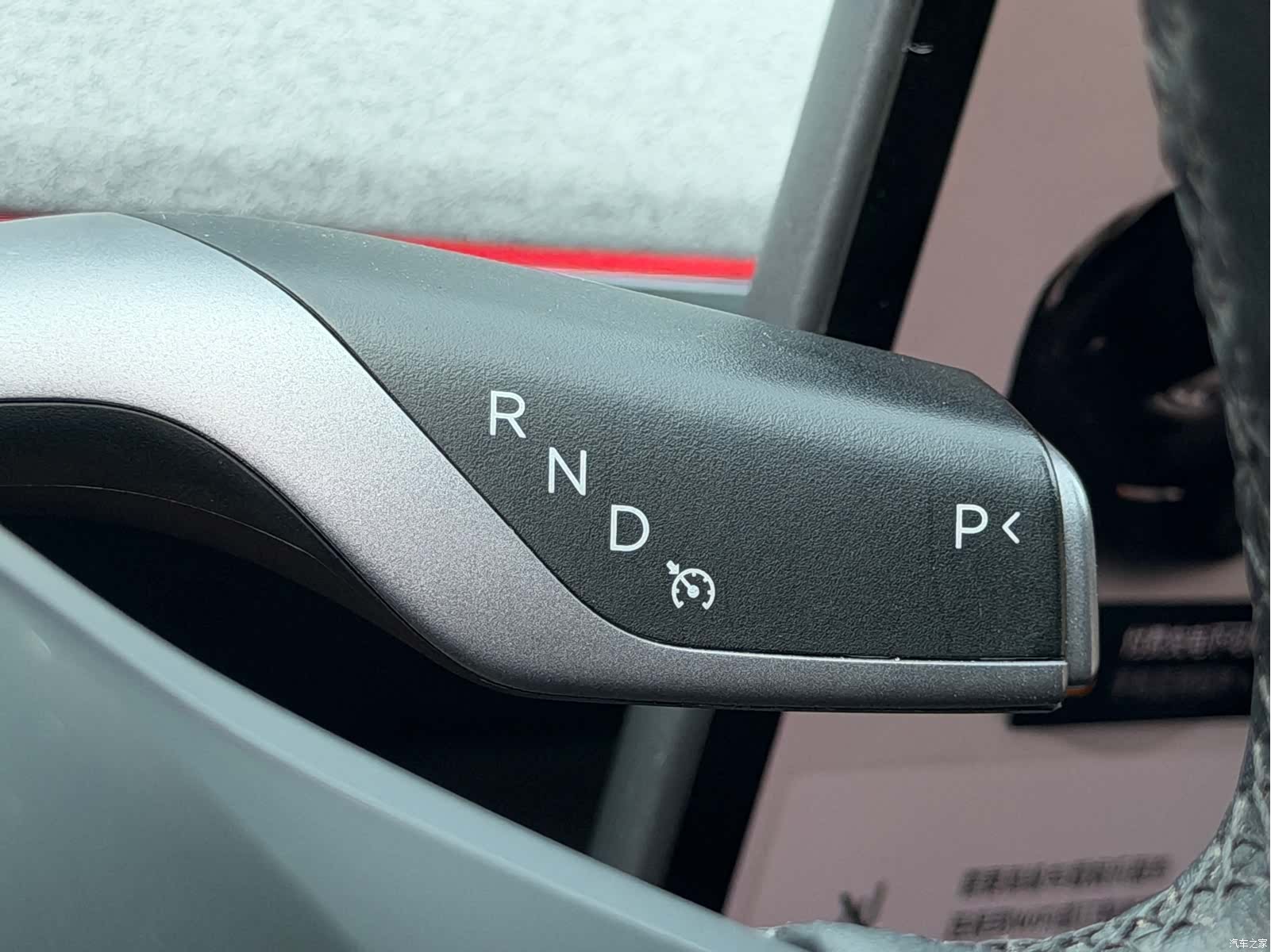 Tesla Model Y, 2024 18
