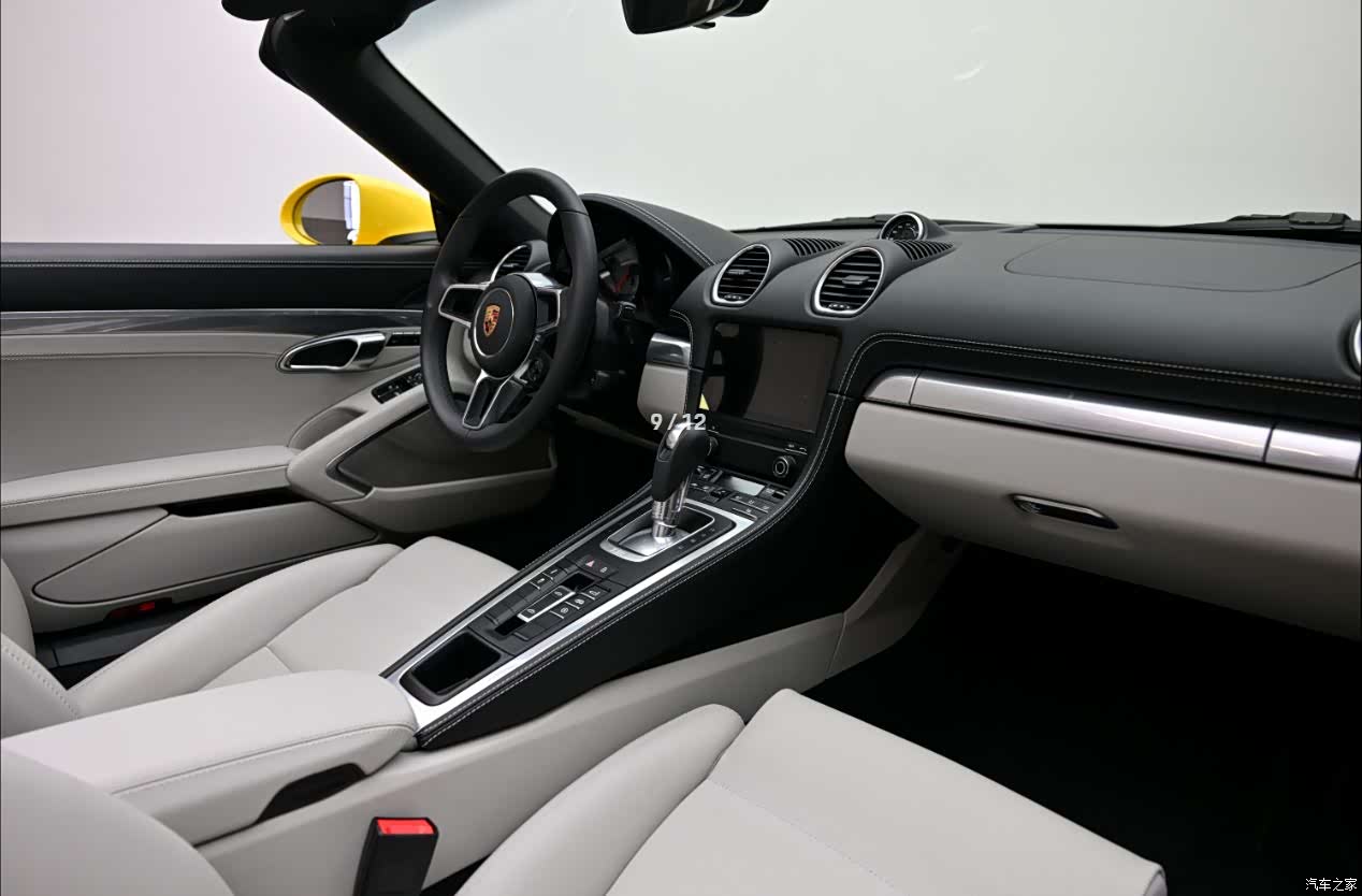 Porsche Boxster, 2025 11