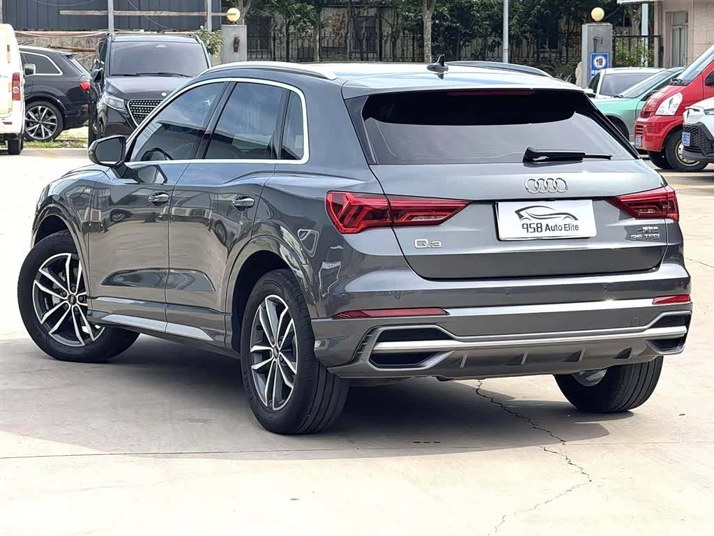 Audi Q3, 2022 12