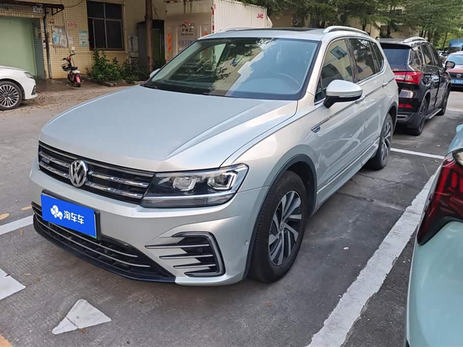 Volkswagen Tiguan L