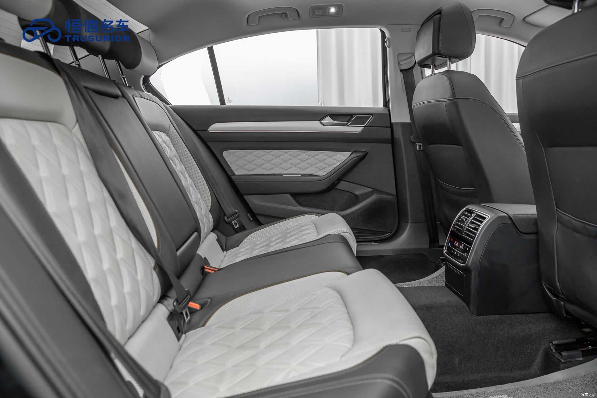 Volkswagen Magotan, 2024 15