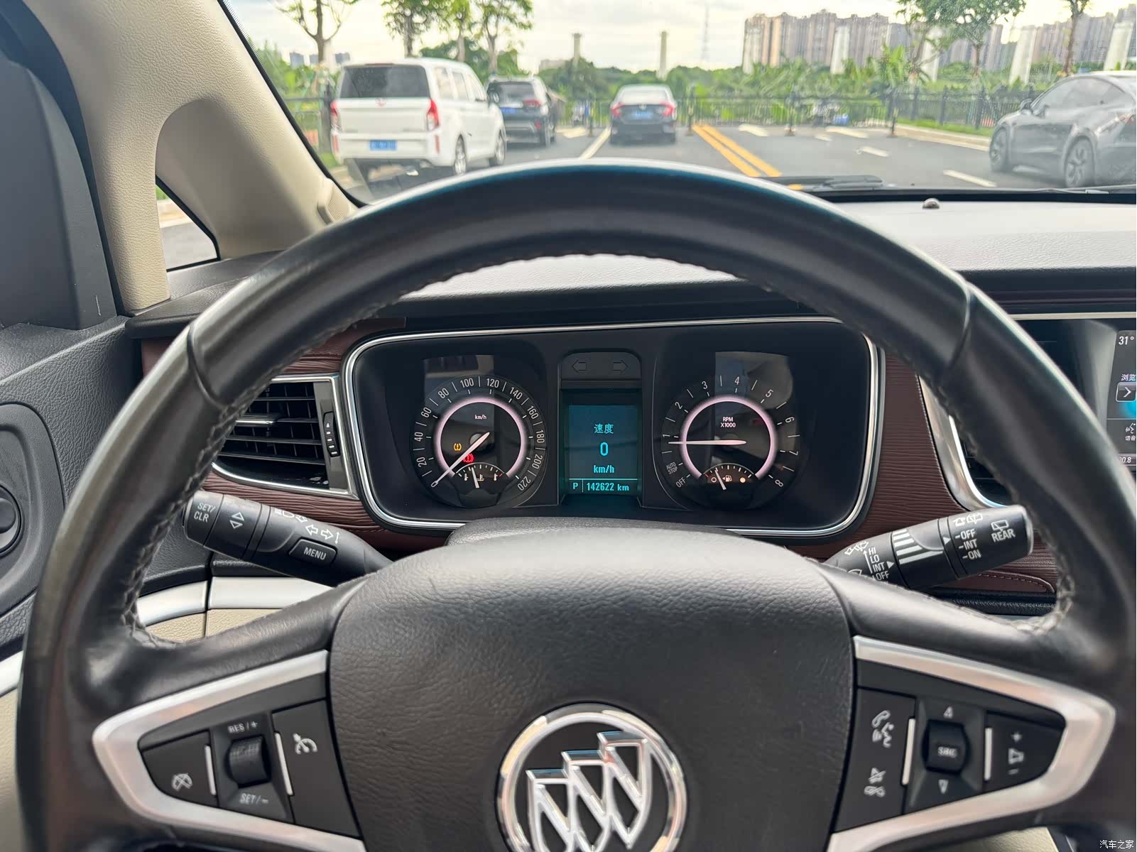 Buick GL8, 2018 9