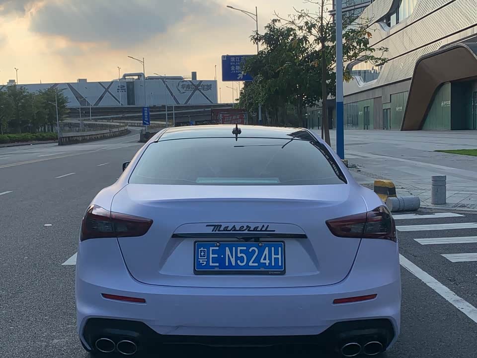 Maserati Ghibli