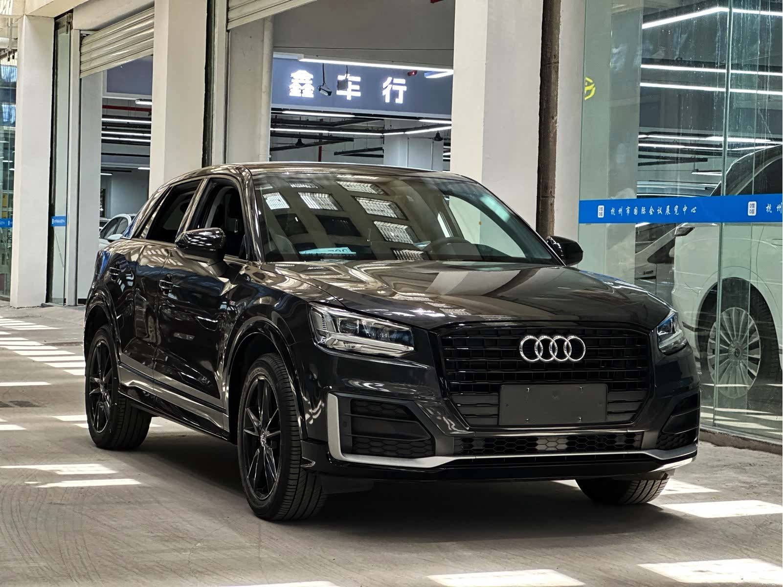 Audi Q2L, 2022 1