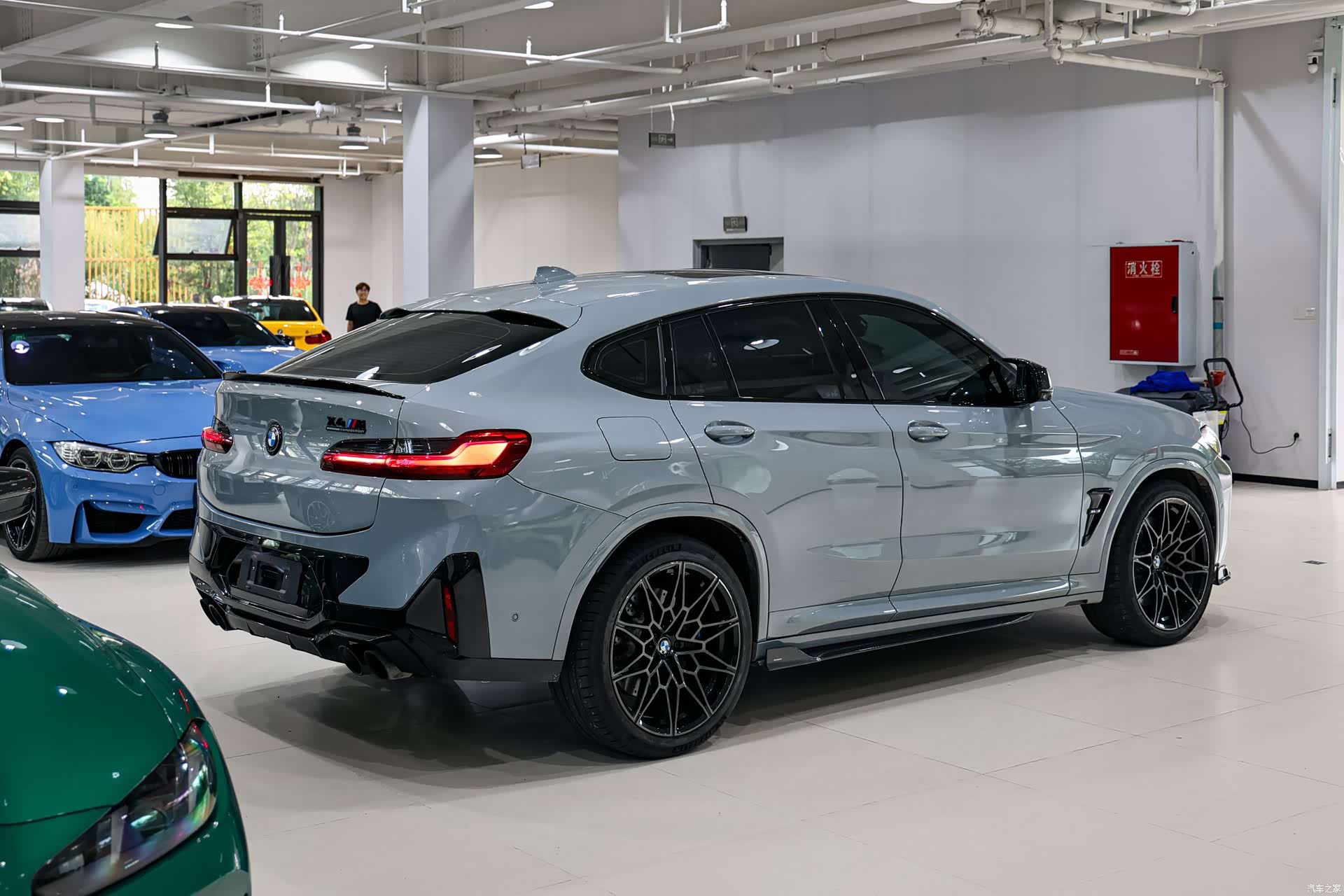 BMW X4, 2024 все фото