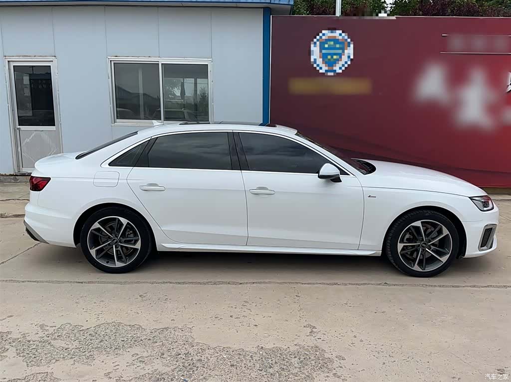 Audi A4L, 2022 10