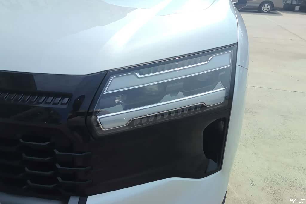 Wuling 560, 2025 все фото